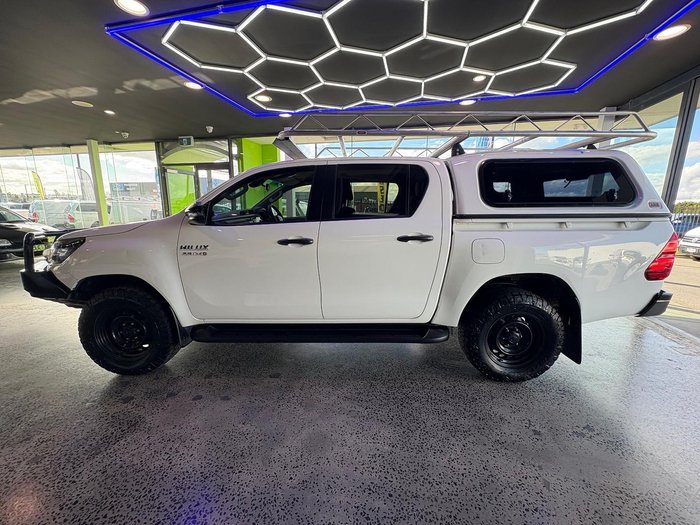 2021 Toyota Hilux SR