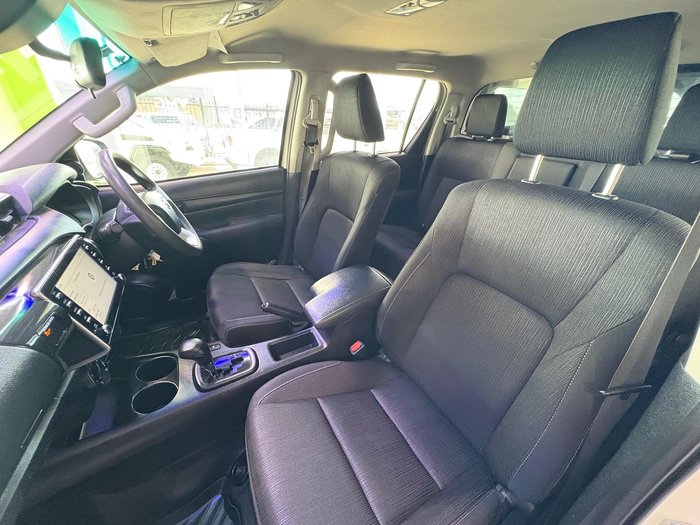 2021 Toyota Hilux SR