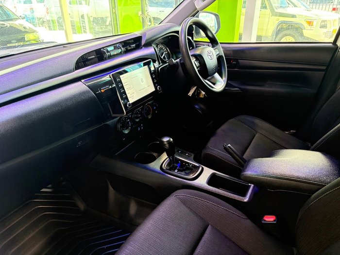 2021 Toyota Hilux SR