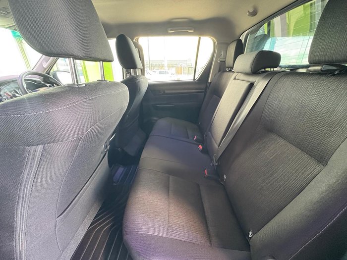 2021 Toyota Hilux SR