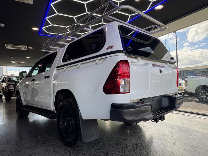 2021 Toyota Hilux SR