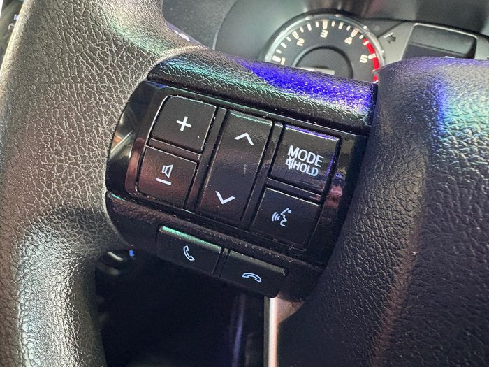 2021 Toyota Hilux SR