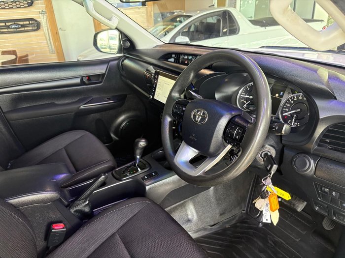 2021 Toyota Hilux SR