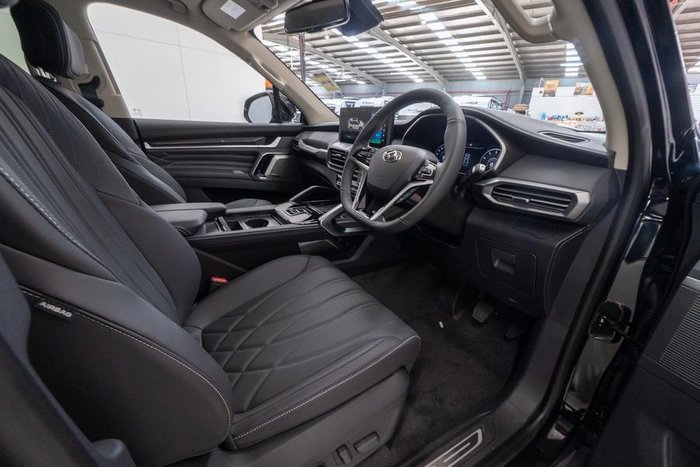 2025 LDV D90 Executive