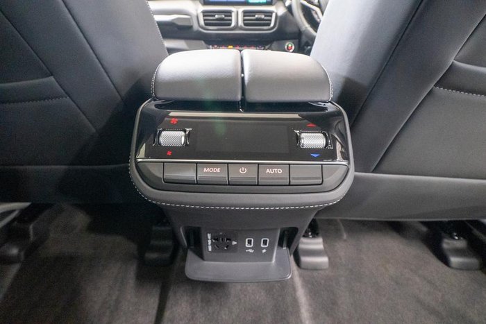 2025 LDV D90 Executive