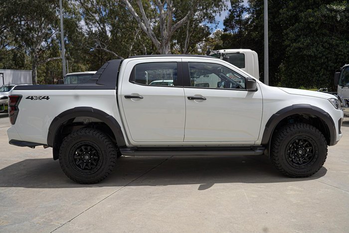 2025 Isuzu D-MAX X-TERRAIN