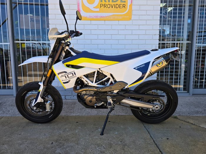 2017 HUSQVARNA 701 SUPERMOTO White