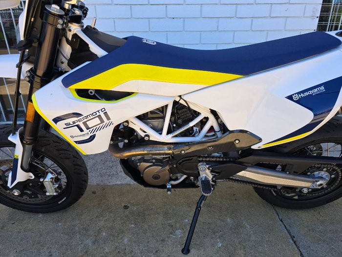 2017 HUSQVARNA 701 SUPERMOTO White