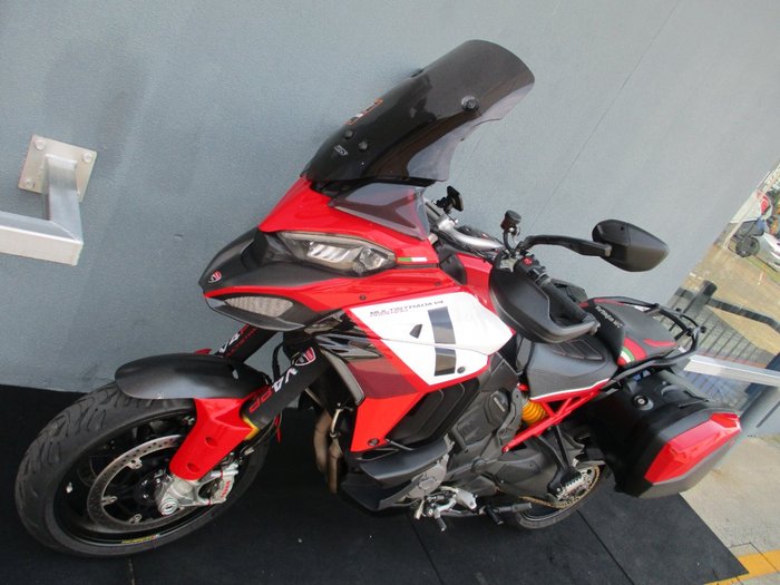 2023 DUCATI MULTISTRADA V4 PIKES PEAK RED