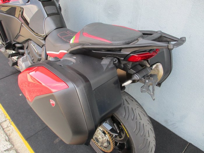 2023 DUCATI MULTISTRADA V4 PIKES PEAK RED