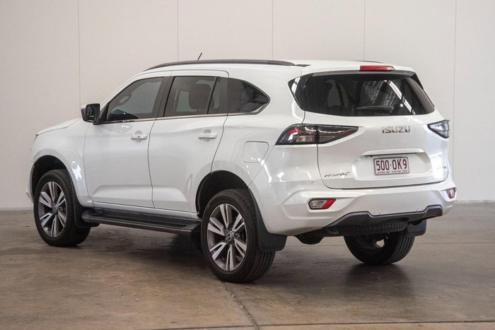 2023 Isuzu MU-X LS-U