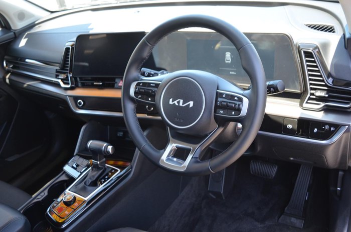 2025 Kia Sportage SX