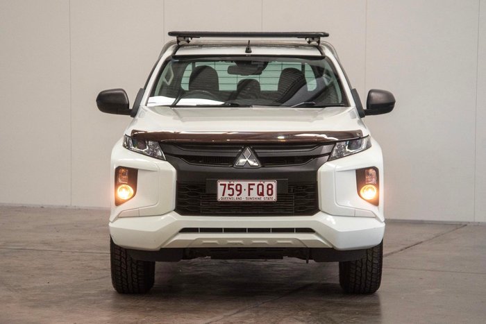 2022 Mitsubishi Triton GLX