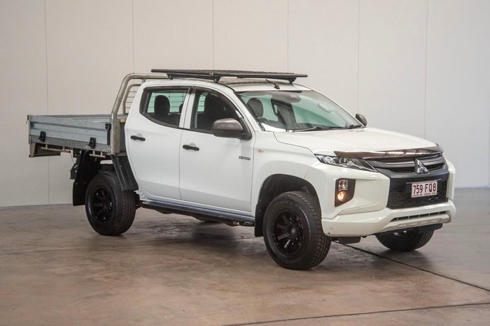 2022 Mitsubishi Triton GLX