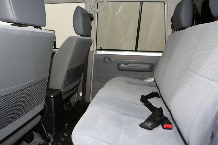 2025 Toyota Landcruiser GXL