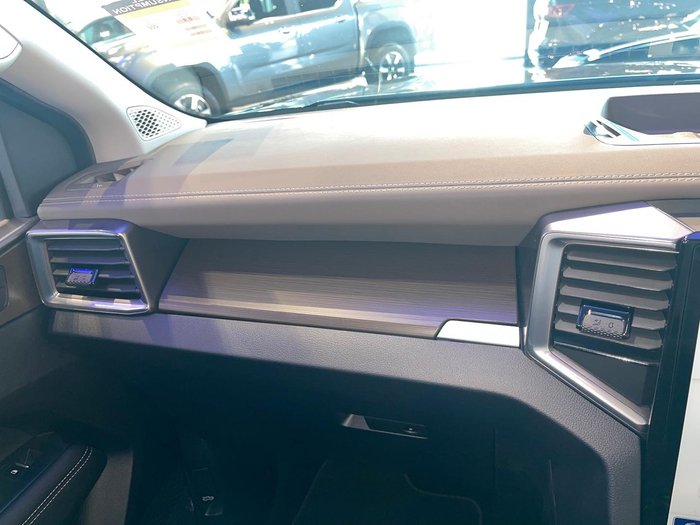 2025 Volkswagen Amarok TDI600 Style