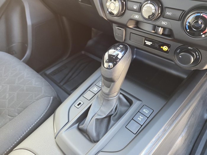 2025 Isuzu D-MAX X-RIDER
