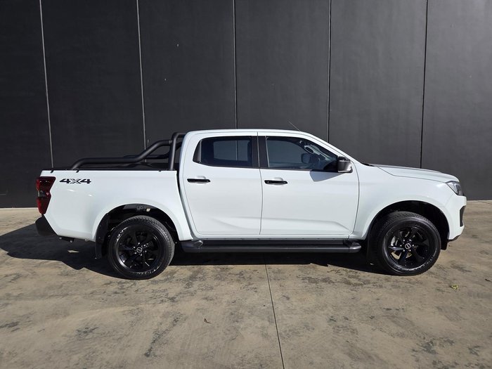 2025 Isuzu D-MAX X-RIDER