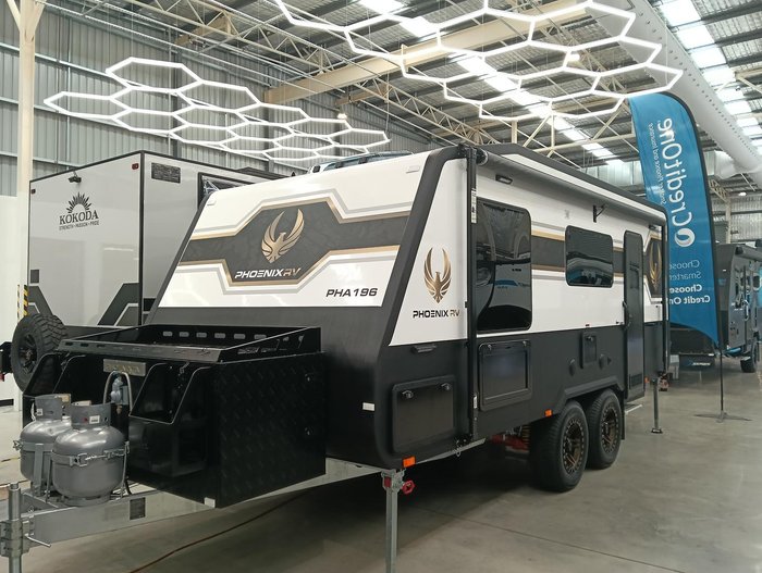 2025 Phoenix Pha 19.6