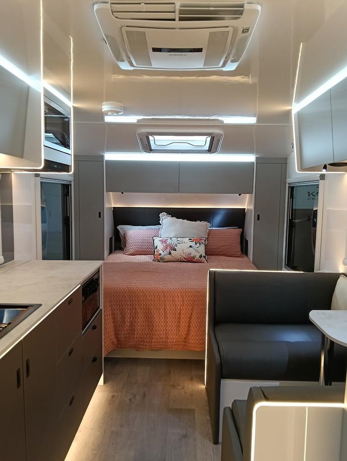 2025 Phoenix Pha 19.6