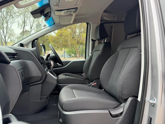 2025 Hyundai STARIA LOAD Premium