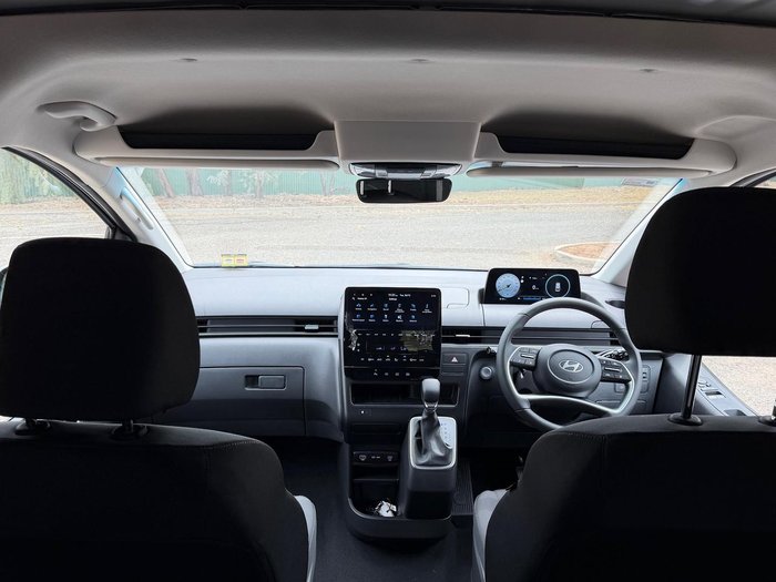 2025 Hyundai STARIA LOAD Premium