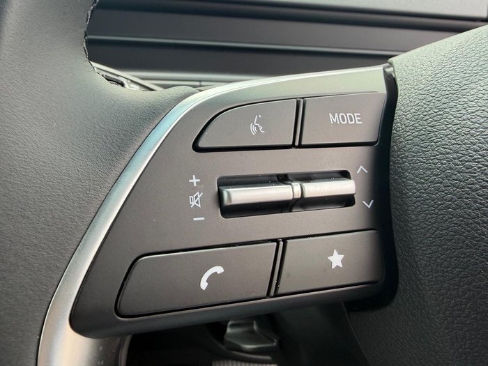 2025 Hyundai STARIA LOAD Premium