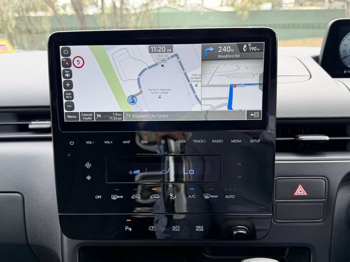 2025 Hyundai STARIA LOAD Premium