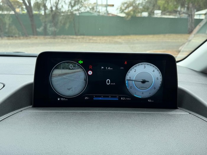 2025 Hyundai STARIA LOAD Premium