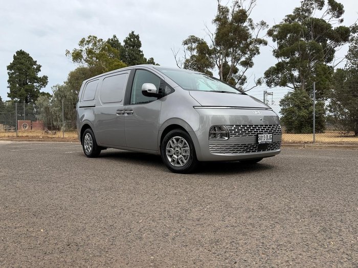 2025 Hyundai STARIA LOAD Premium