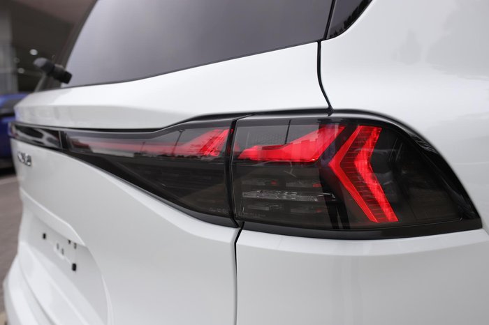 2025 Isuzu MU-X LS-T