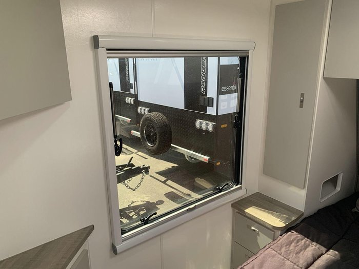 2025 Essential Caravans Cruiser V10 22'10'