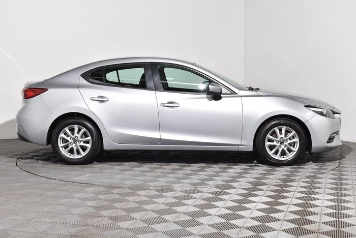 2016 Mazda 3 Neo