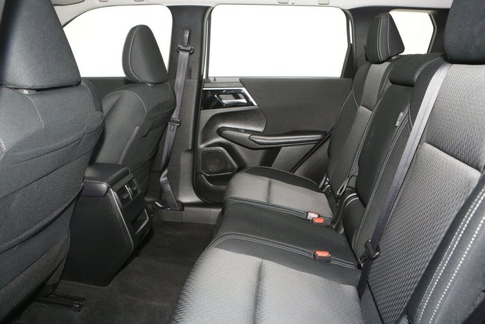 2024 Mitsubishi Outlander ES