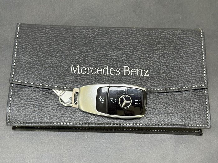 2017 Mercedes-Benz E-Class E300 A238 Obsidian Black