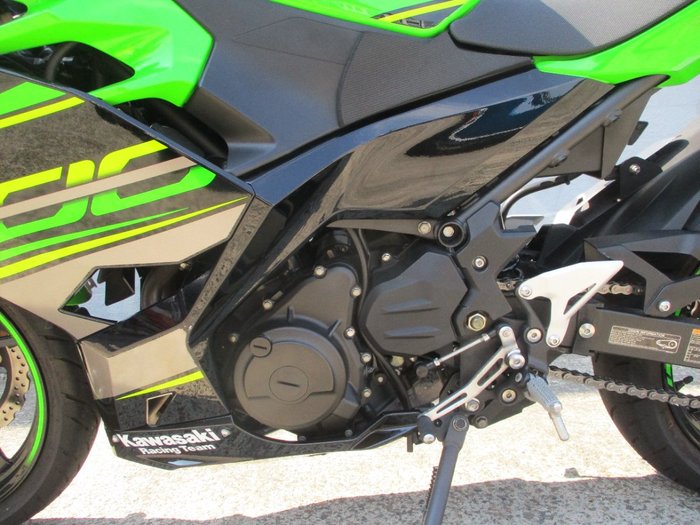 2018 Kawasaki NINJA 400 GREEN