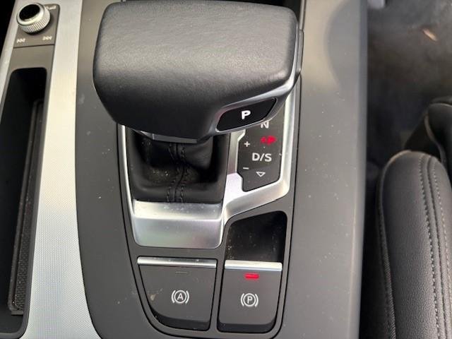 2024 Audi Q5 55 TFSI e S line FY MY24 4X4 On Demand White