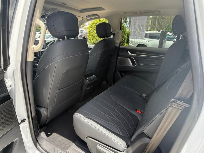 2025 LDV D90 Executive