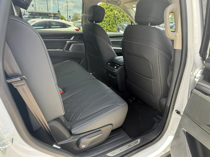 2025 LDV D90 Executive