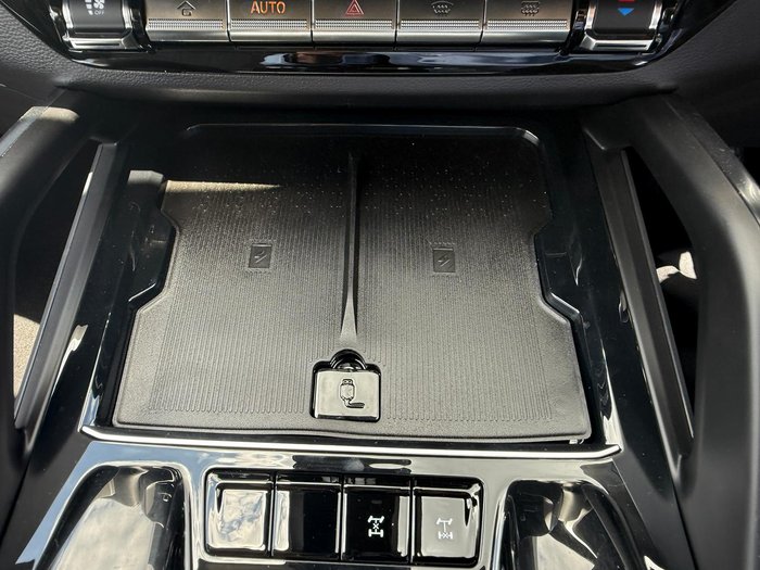 2025 LDV D90 Executive