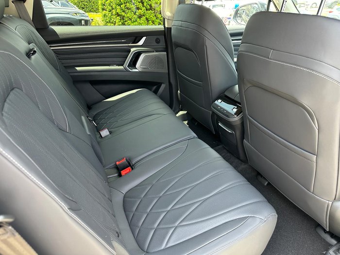 2025 LDV D90 Executive