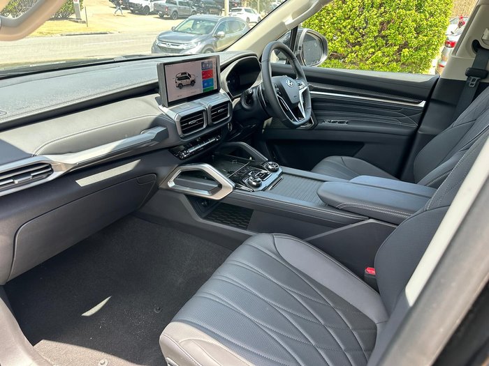 2025 LDV D90 Executive