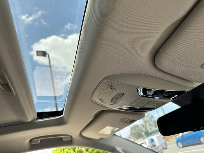 2025 LDV D90 Executive