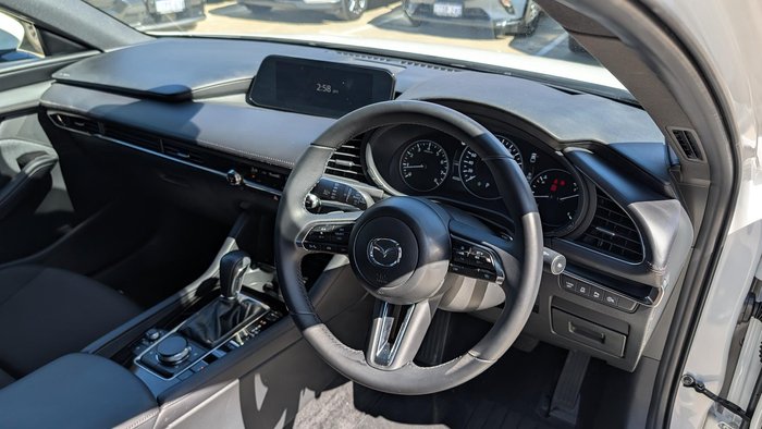 2024 Mazda 3 G20 Evolve