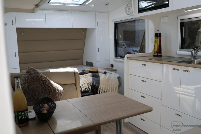 2025 Prime Edge Odyssey 19.6 