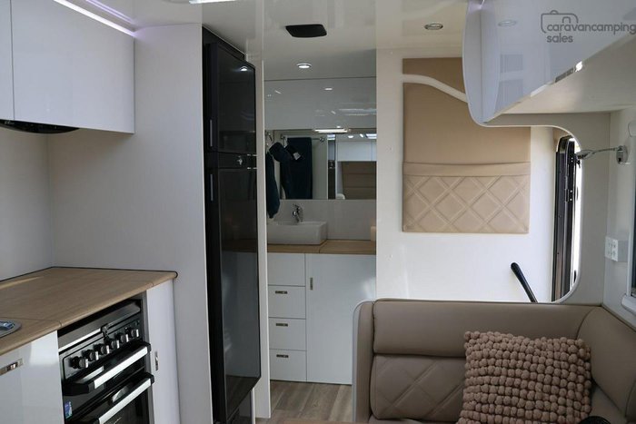 2025 Prime Edge Odyssey 19.6 