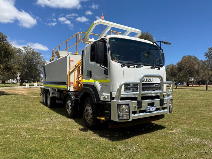 2020 Isuzu Fyh FYH 300-350 WHITE