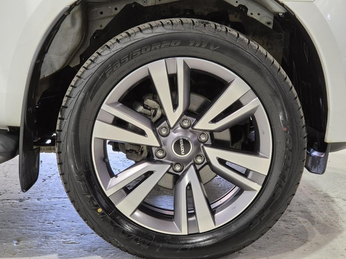 2023 Isuzu MU-X LS-T