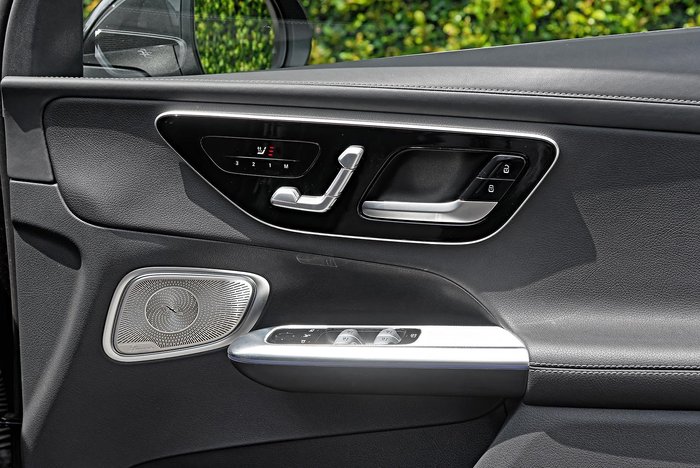 2022 Mercedes-Benz GLC-Class GLC300