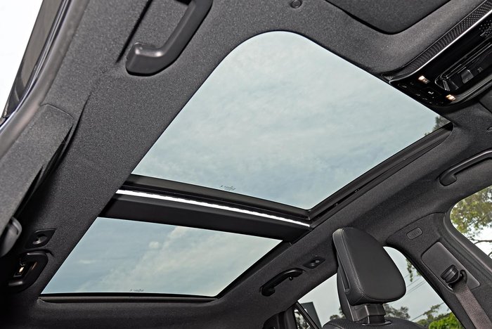 2022 Mercedes-Benz GLC-Class GLC300